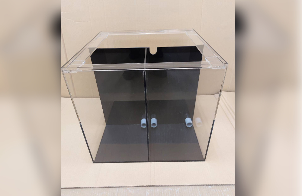 【オーダーメイド・アクリル水槽】実験用・T字型仕切り水槽